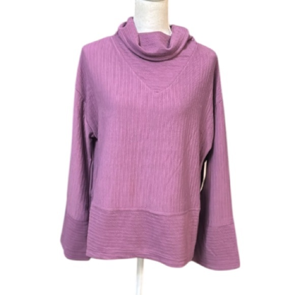 Tahari Sport Purple Sweater Turtleneck size Medium NWT - Picture 3 of 7
